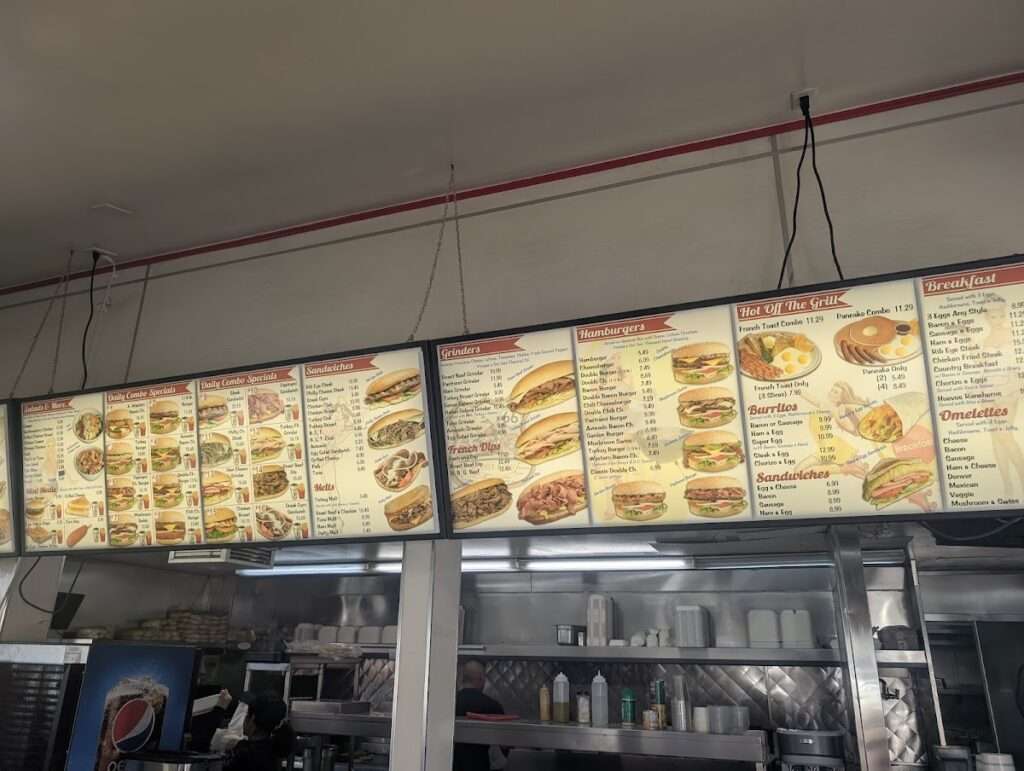 Connal’s Burgers Salads & Subs photo 4